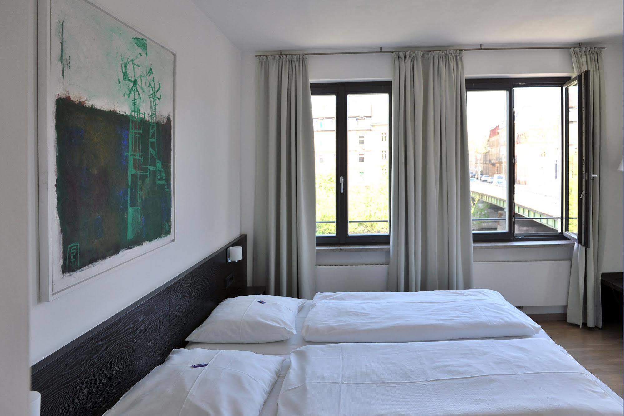 באמברג Tandem Hotel מראה חיצוני תמונה